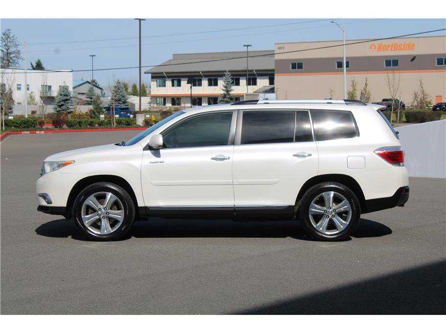 Used 2013 Toyota Highlander Limited image 2