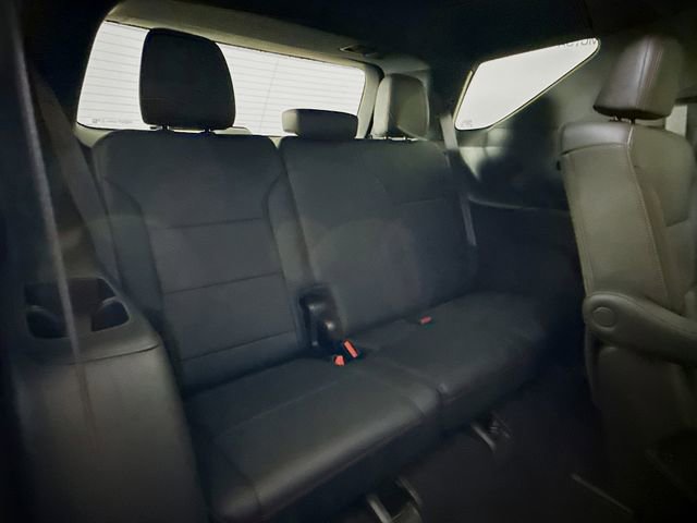 Used 2025 Chevrolet Traverse Z71 image 31