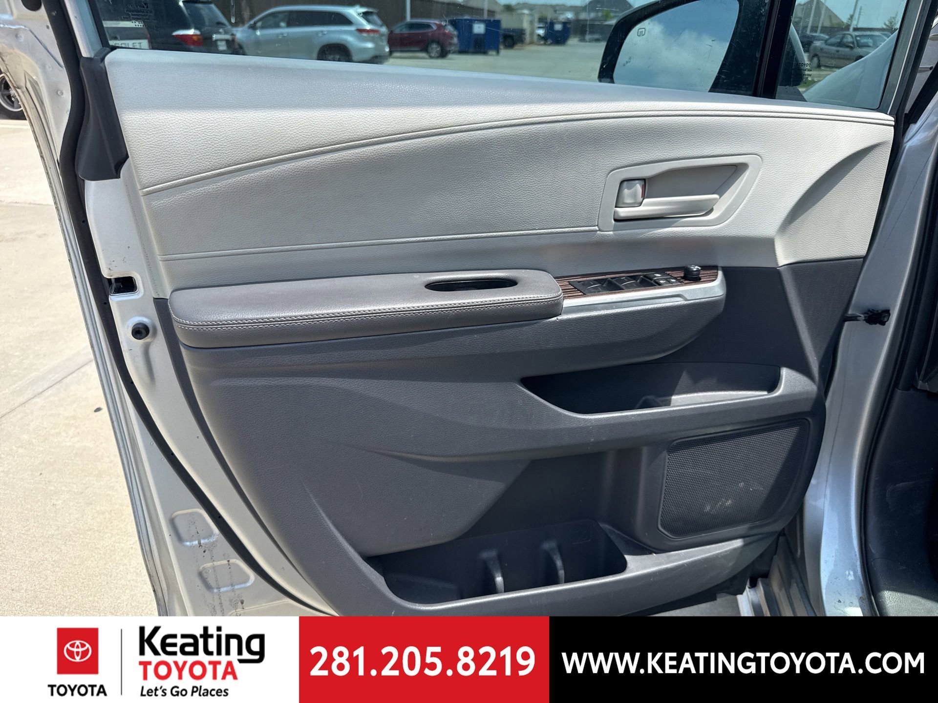 Certified 2023 Toyota Sienna LE FWD image 10