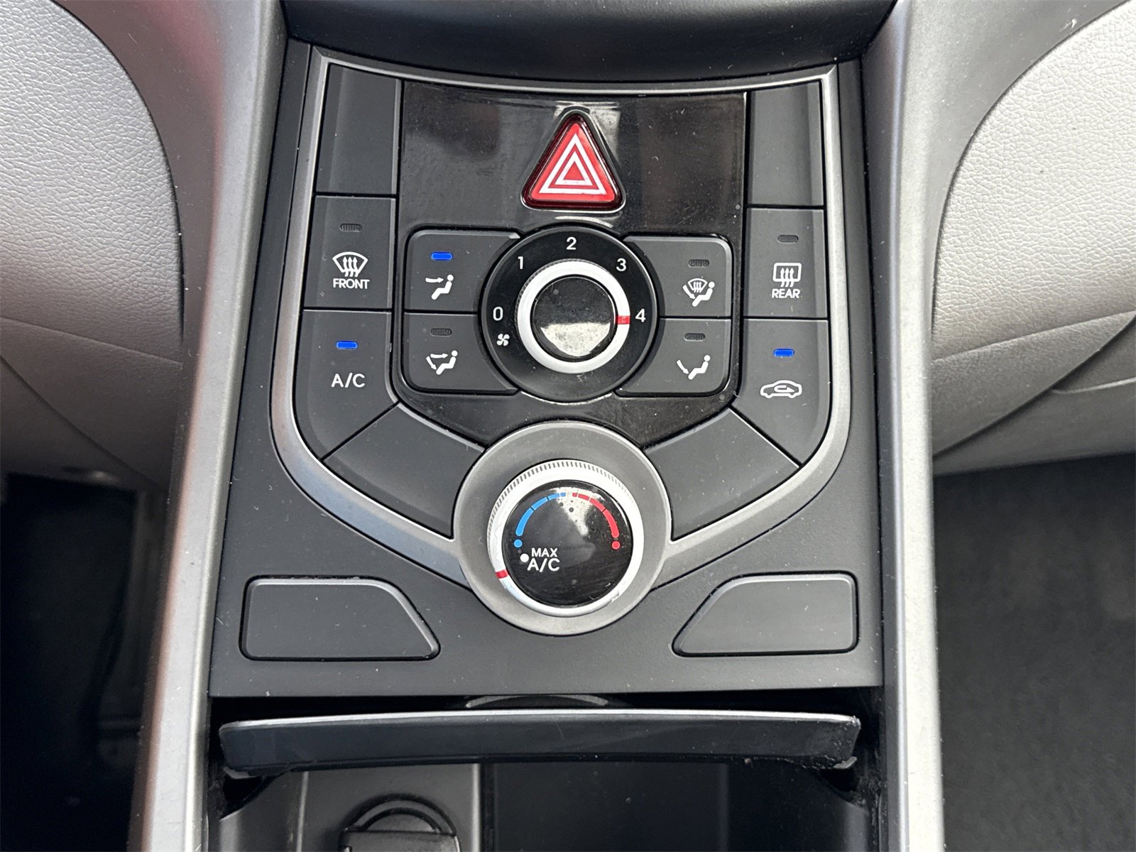 Used 2016 Hyundai Elantra SE w/ Option Group 02 image 21