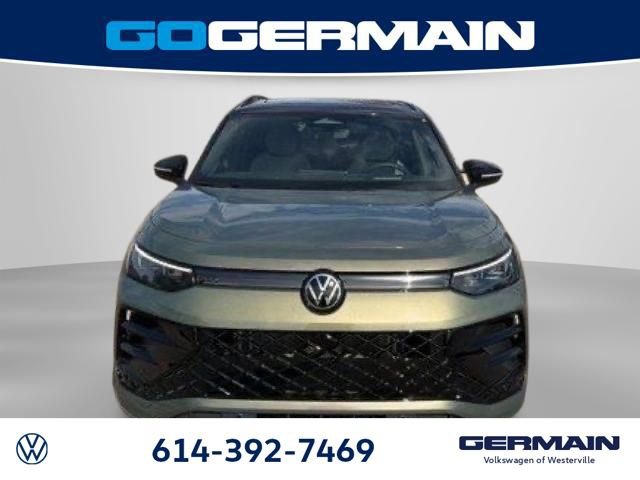 New 2026 Volkswagen Tiguan SE R-Line image 3