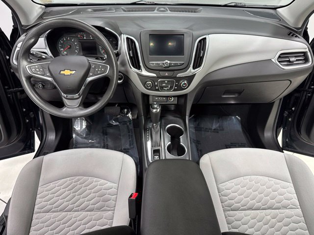 Used 2020 Chevrolet Equinox LS AWD/4WD image 2