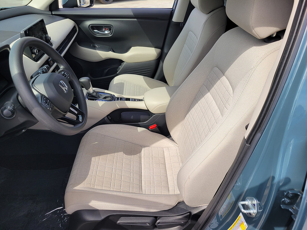 Used 2025 Honda HR-V LX image 17
