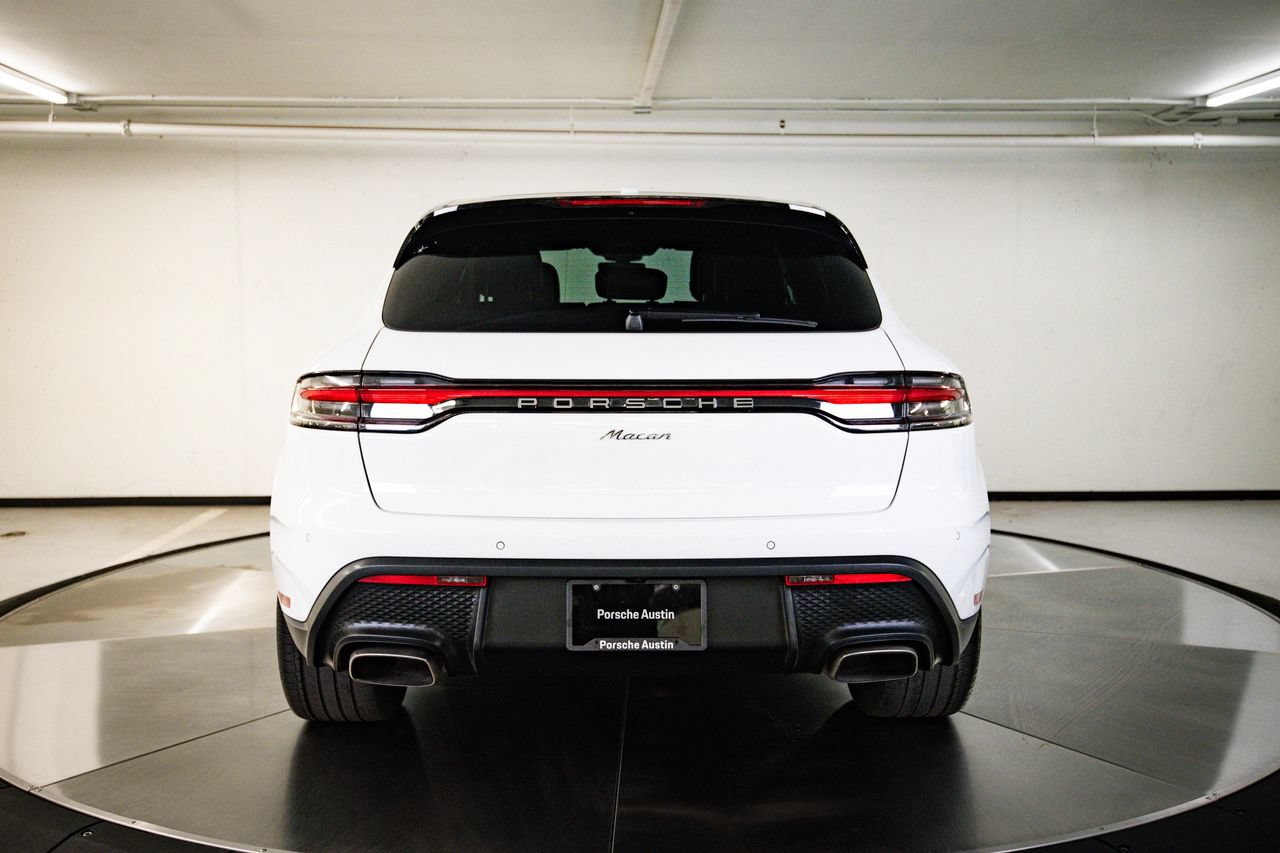 Certified 2023 Porsche Macan AWD/4WD image 6
