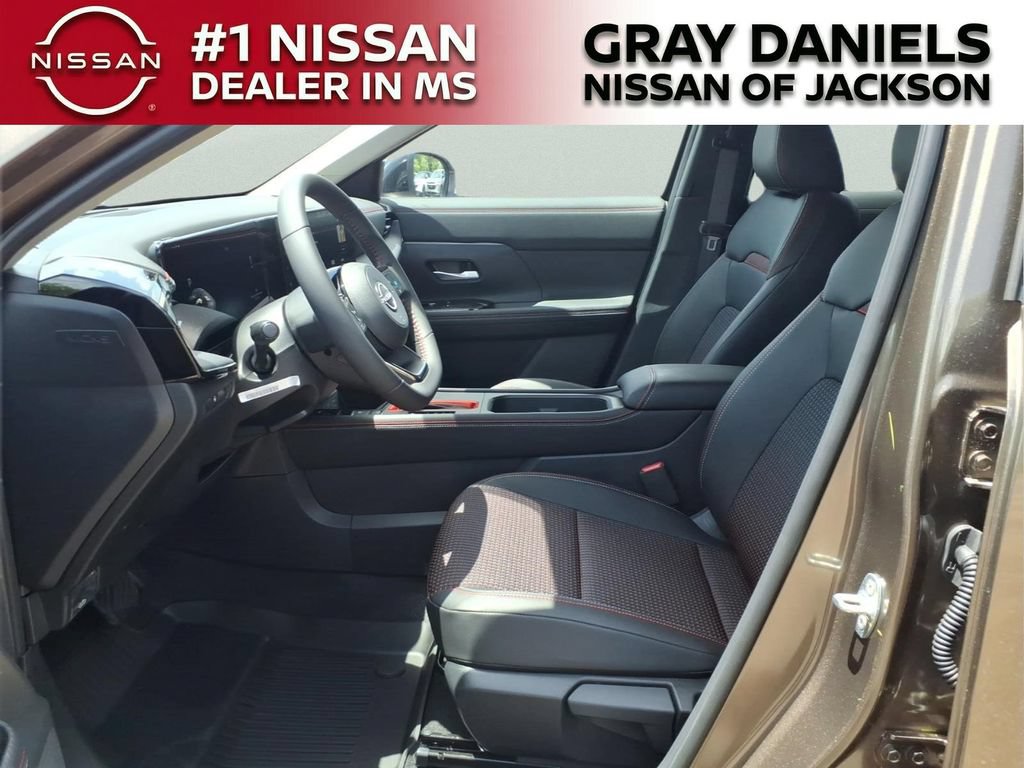 New 2026 Nissan Kicks SR AWD/4WD image 22