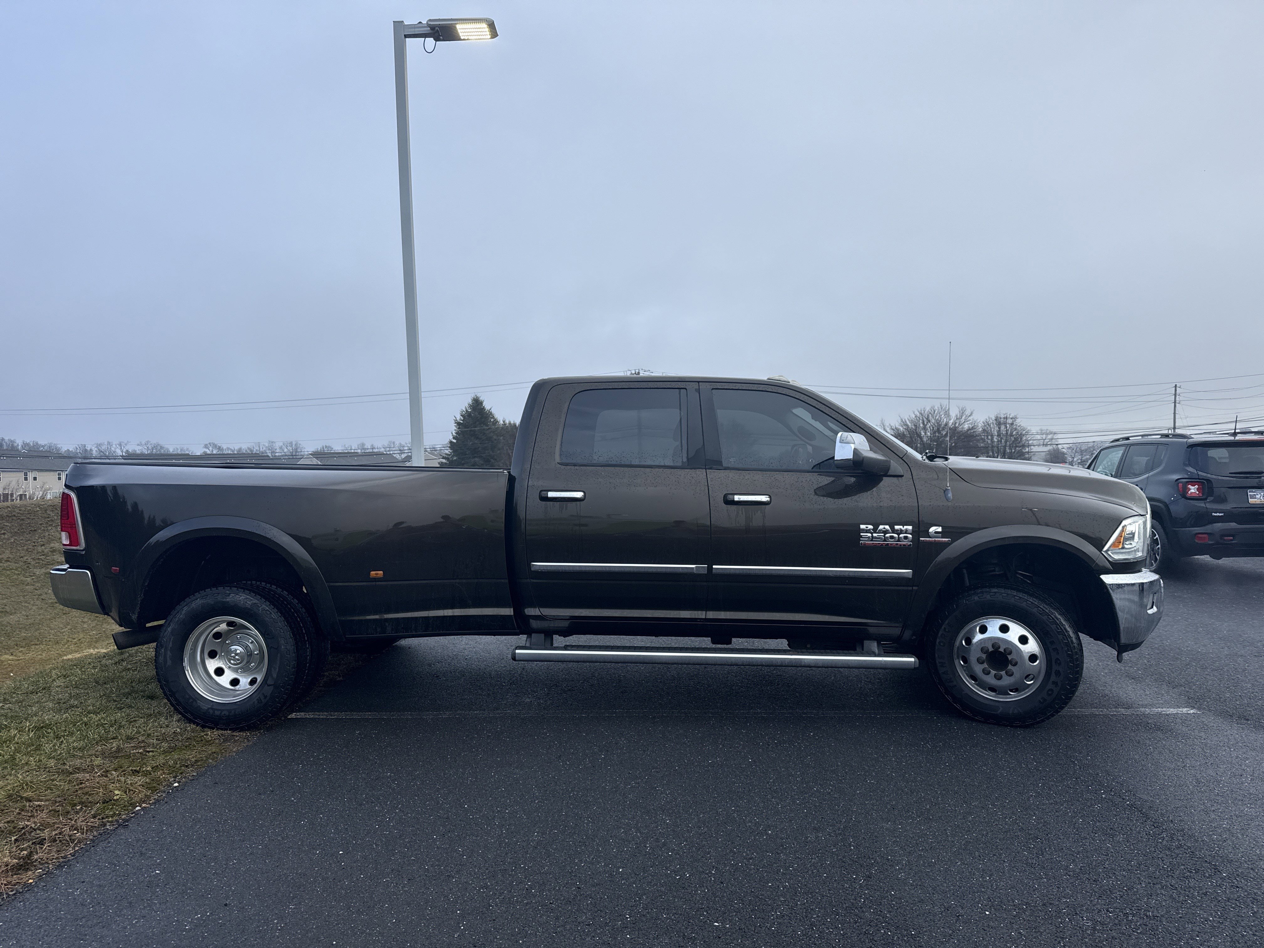 Used 2013 RAM 3500 Laramie image 10