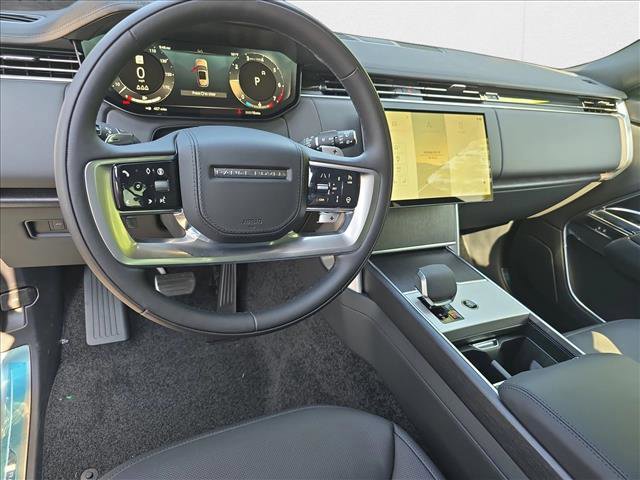 New 2025 Land Rover Range Rover SE image 16
