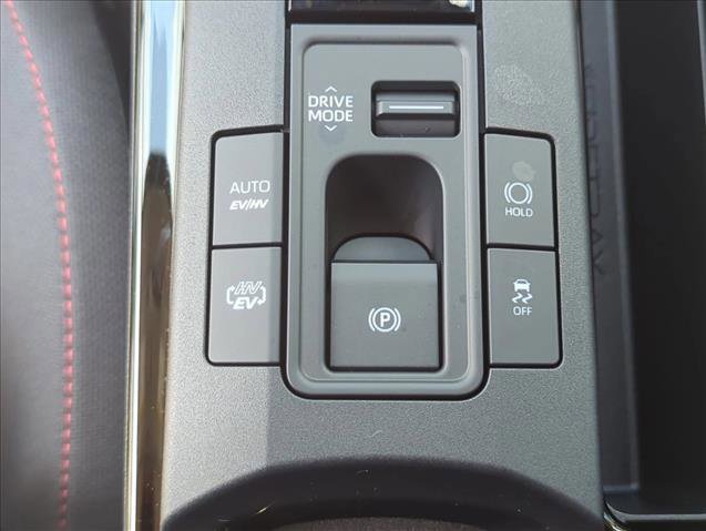 New 2026 Toyota Prius Plug-In Hybrid FWD image 15