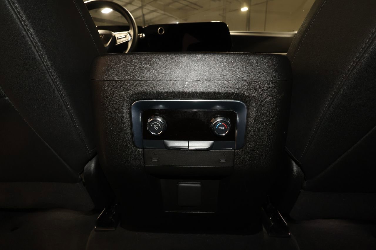 Certified 2025 Chevrolet Tahoe LT image 31