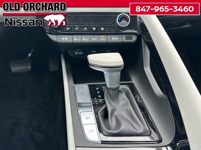 Used 2024 Hyundai Elantra Limited FWD image 21