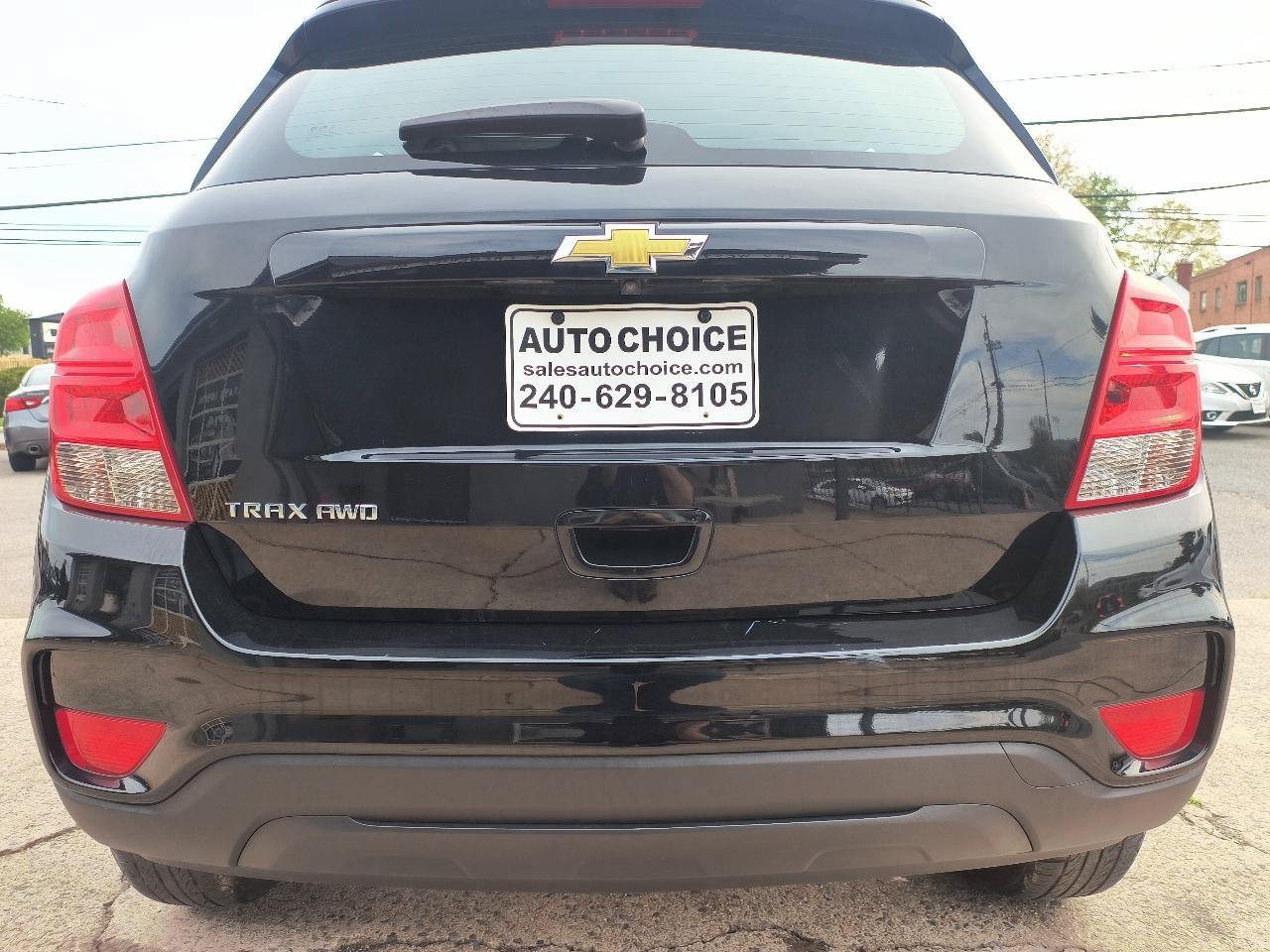 Used 2020 Chevrolet Trax LS AWD/4WD image 14