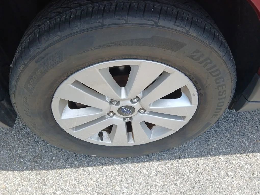 Used 2018 Subaru Outback 2.5i Premium image 26