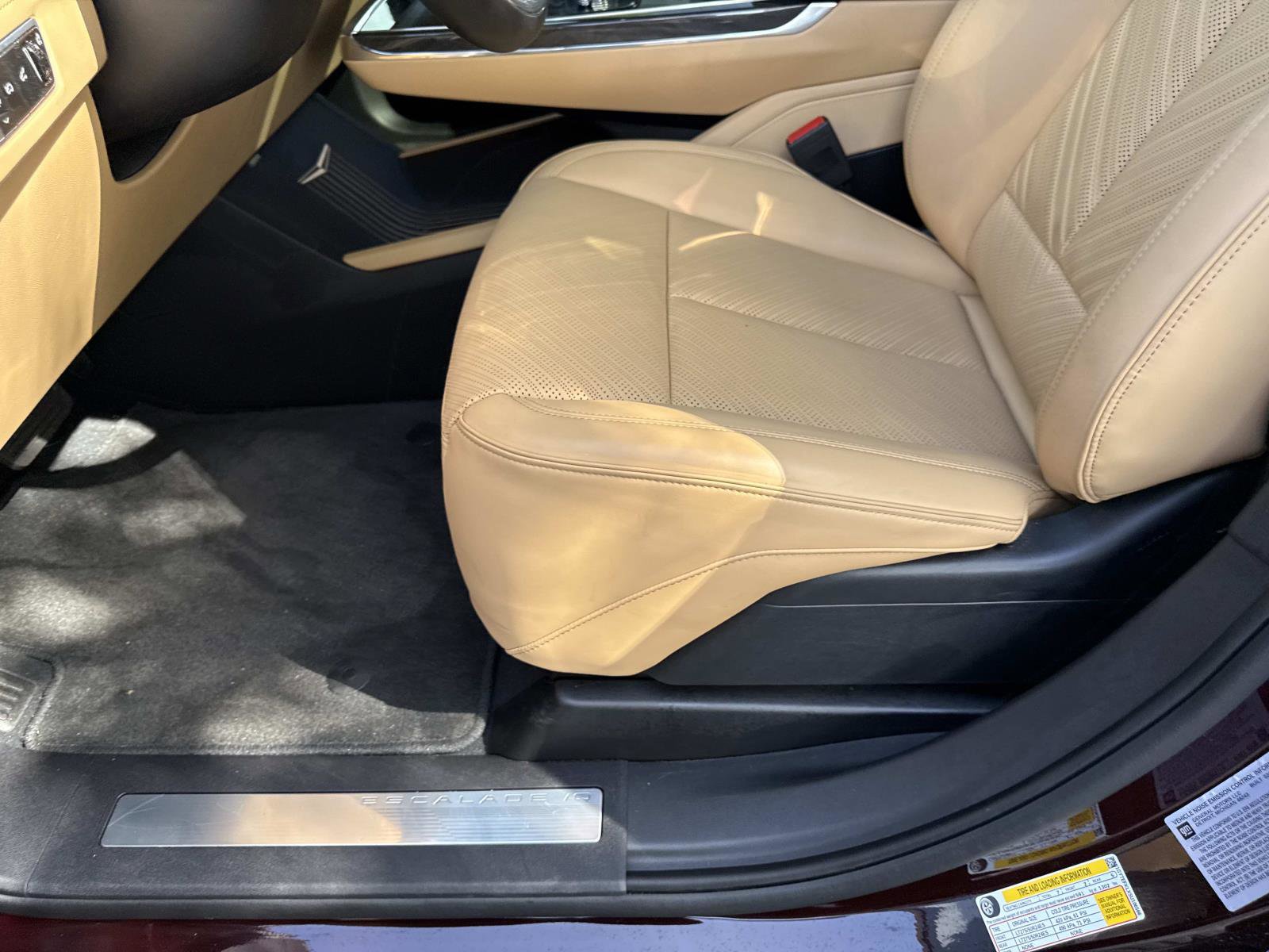 Used 2025 Cadillac Escalade IQ Sport 2 image 22
