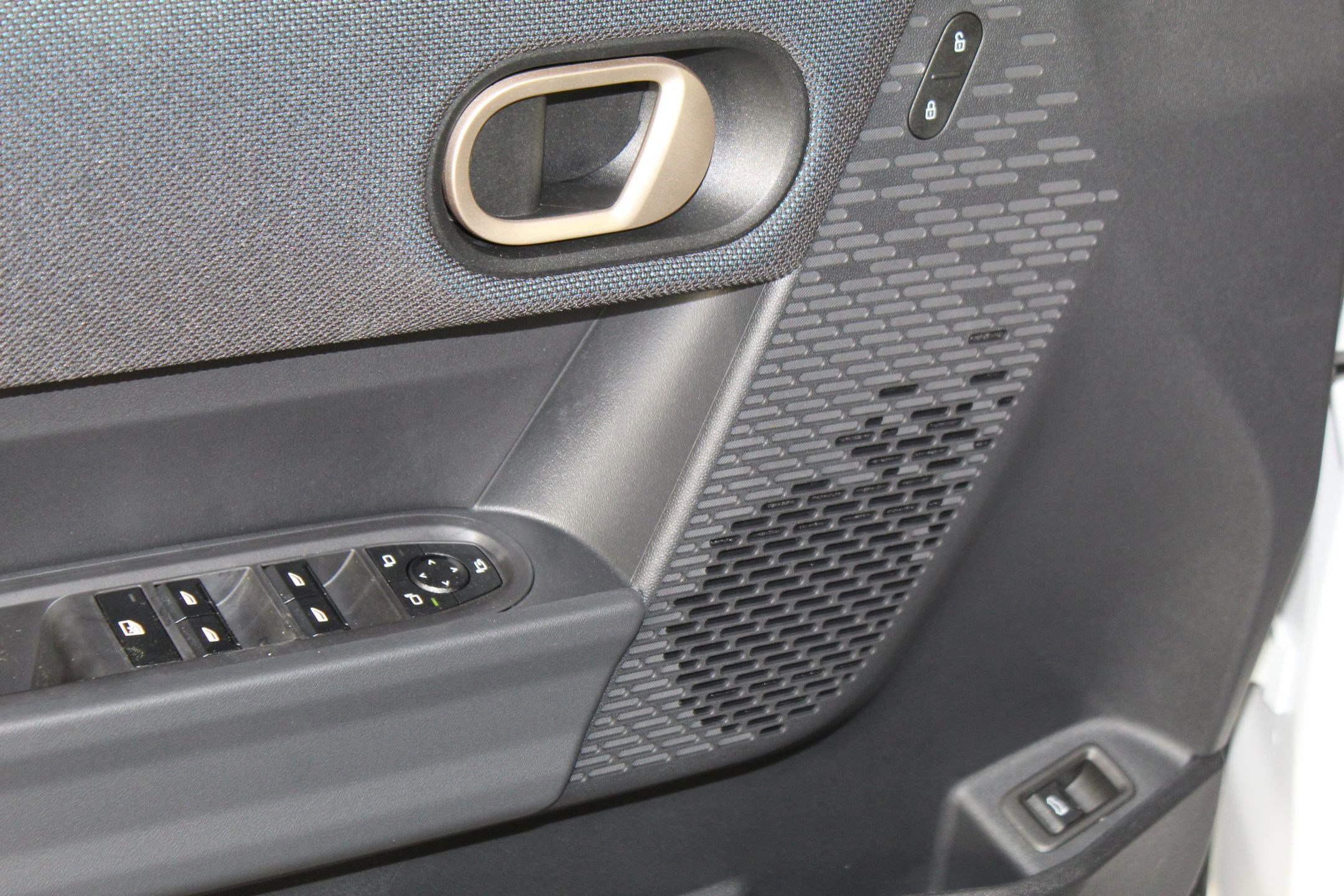 Certified 2025 MINI Cooper S image 28