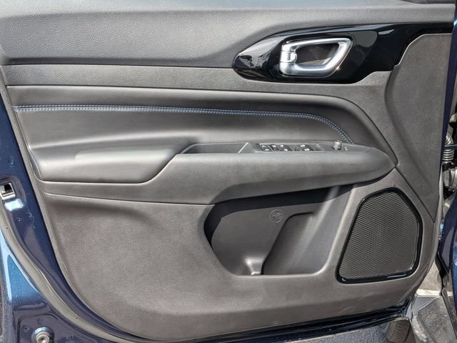 New 2026 Jeep Compass Latitude AWD/4WD image 17