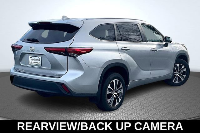 Used 2023 Toyota Highlander L image 8