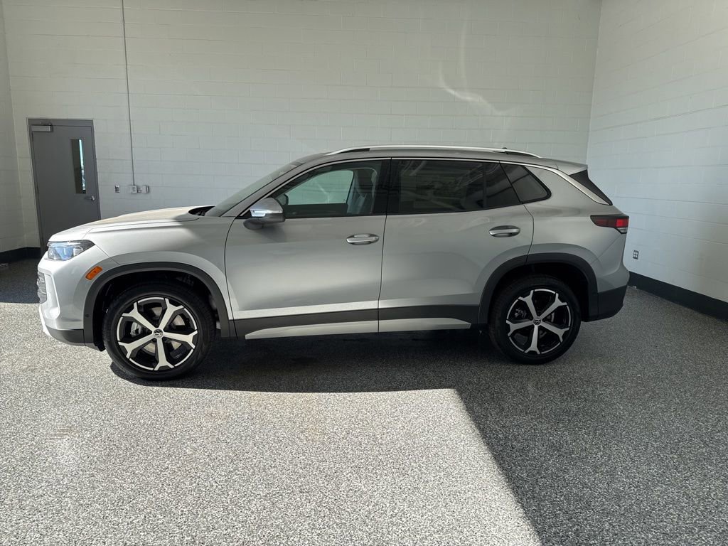 New 2026 Volkswagen Tiguan SE AWD/4WD image 2