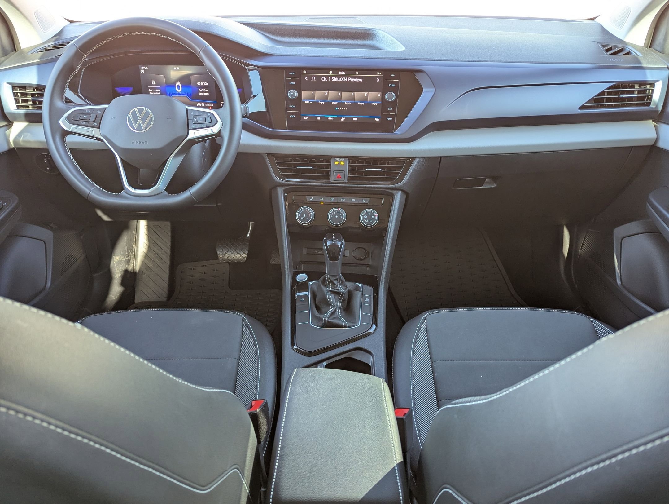 Used 2023 Volkswagen Taos SE w/ Black Wheel Package FWD image 16