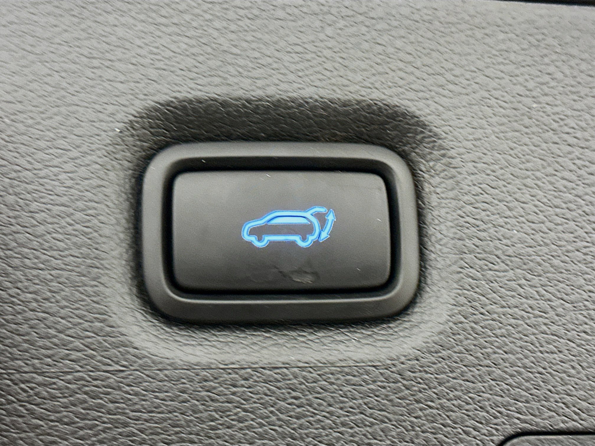 Used 2023 Hyundai Santa Fe SEL w/ Premium Package image 32