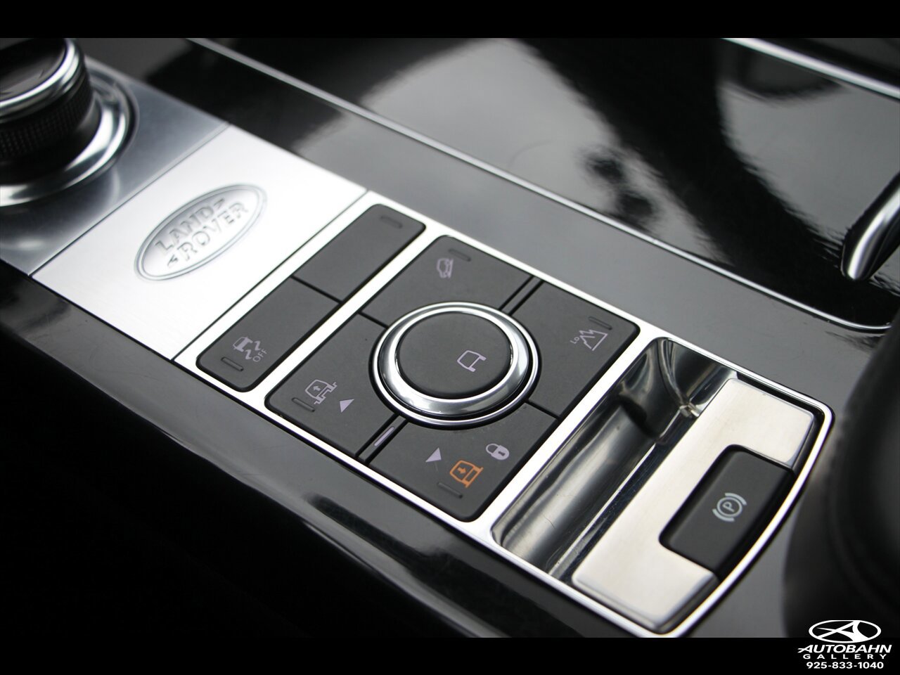 Used 2019 Land Rover Range Rover HSE AWD/4WD image 22