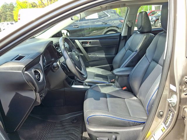 Used 2018 Toyota Corolla XSE image 10