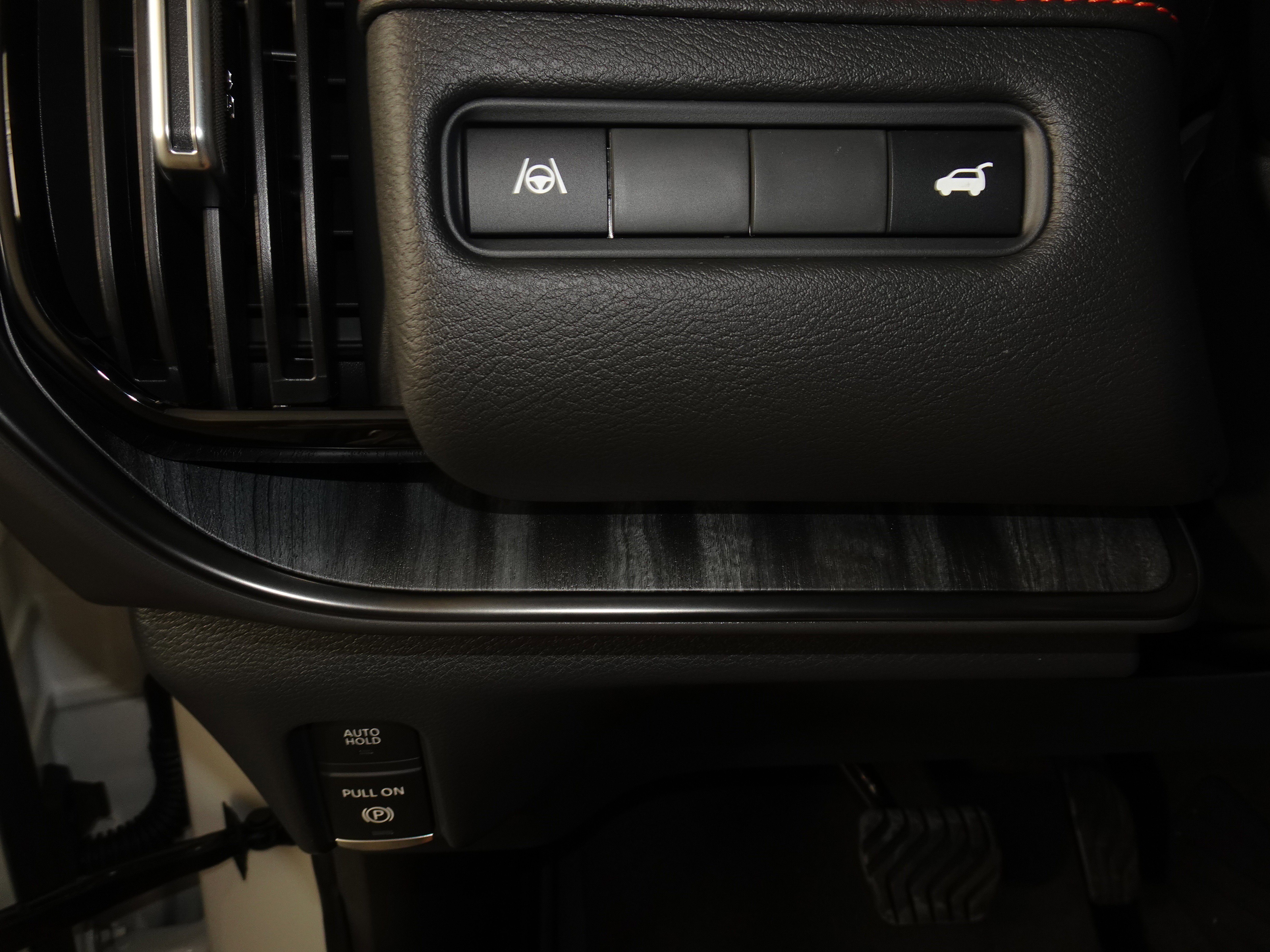 New 2025 Nissan Armada PRO-4X image 39