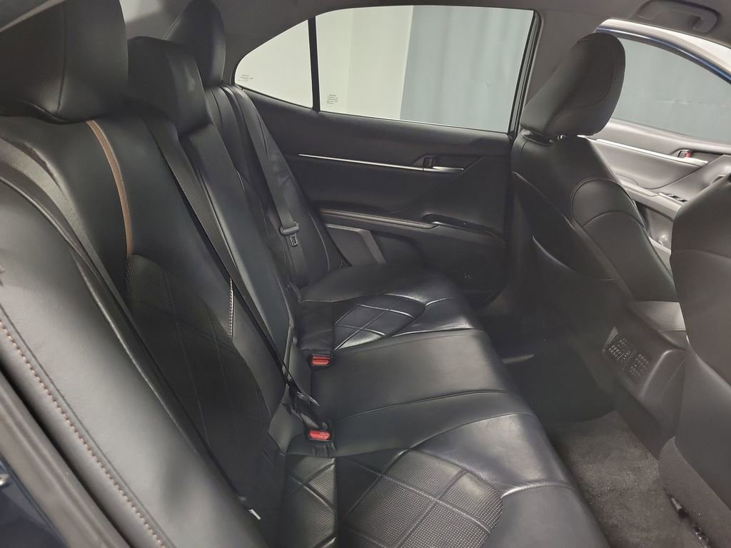 Used 2019 Toyota Camry XLE image 21