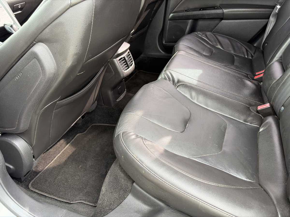 Used 2013 Ford Fusion Titanium FWD image 14