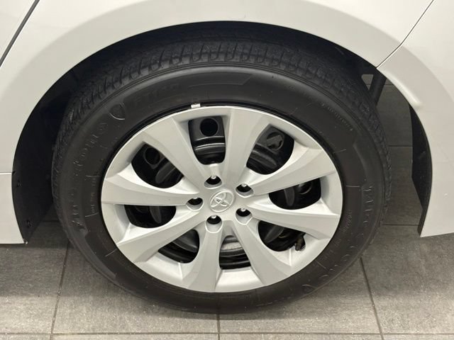 Used 2024 Toyota Corolla LE FWD image 7