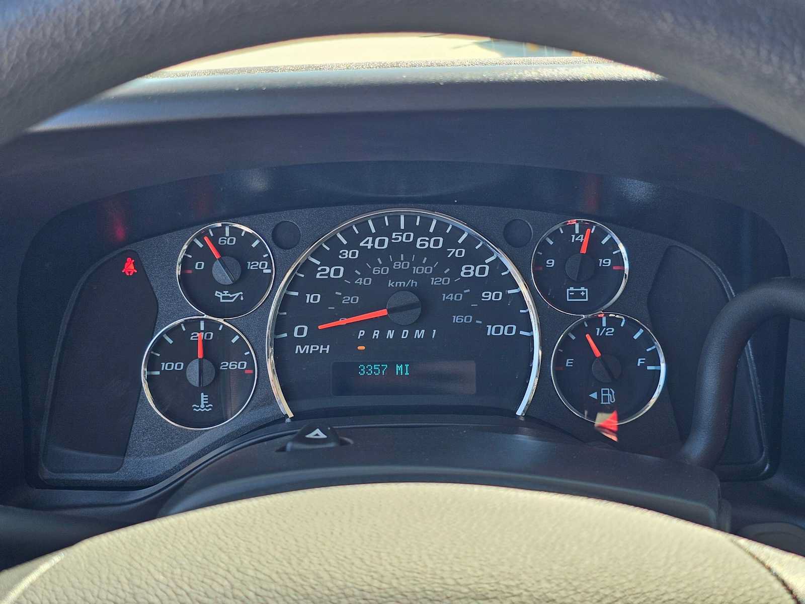Used 2025 Chevrolet Express 2500 w/ Driver Convenience Package RWD image 26