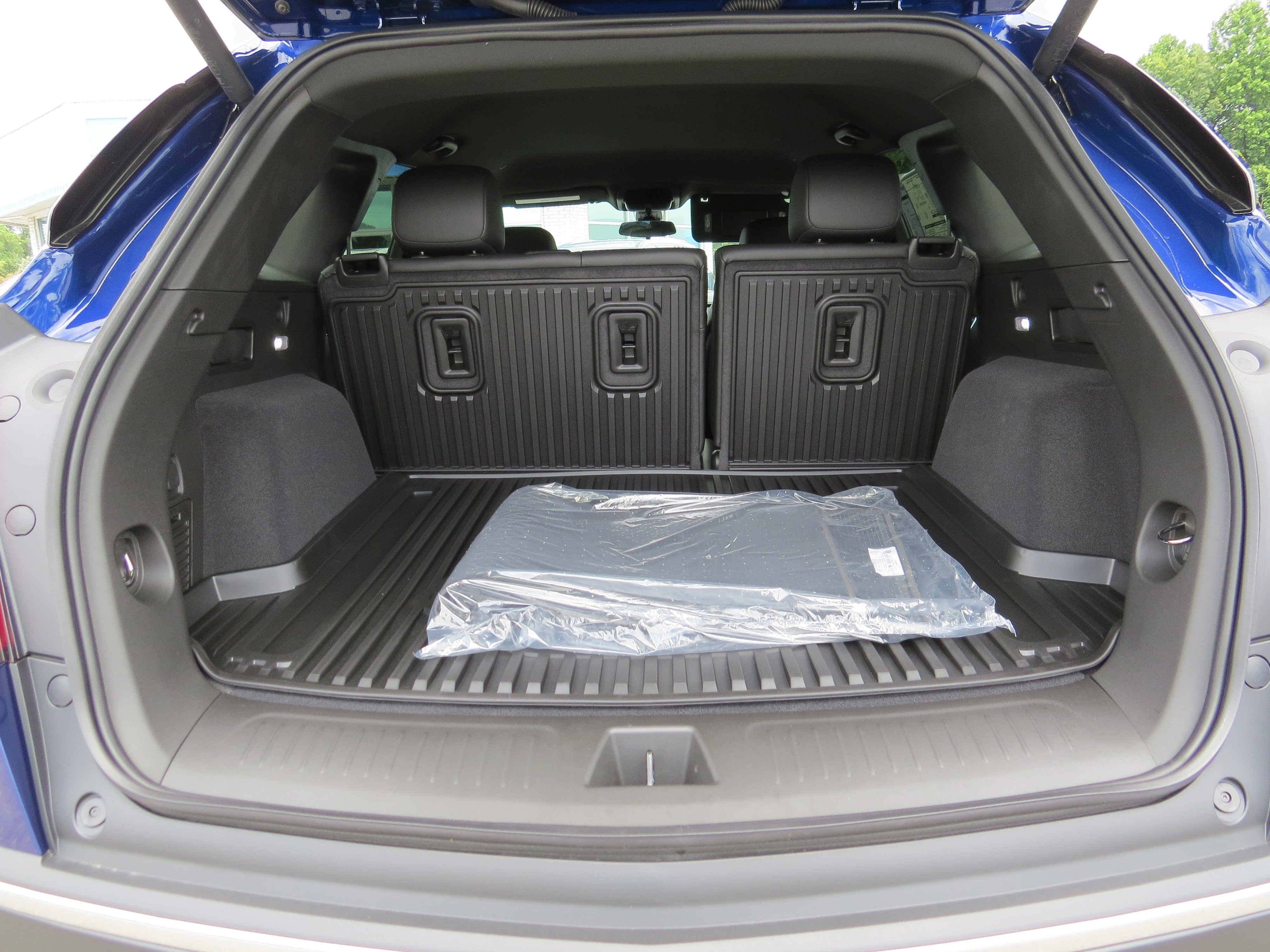 New 2025 Cadillac XT5 Luxury w/ LPO, Floor Liner Package image 14