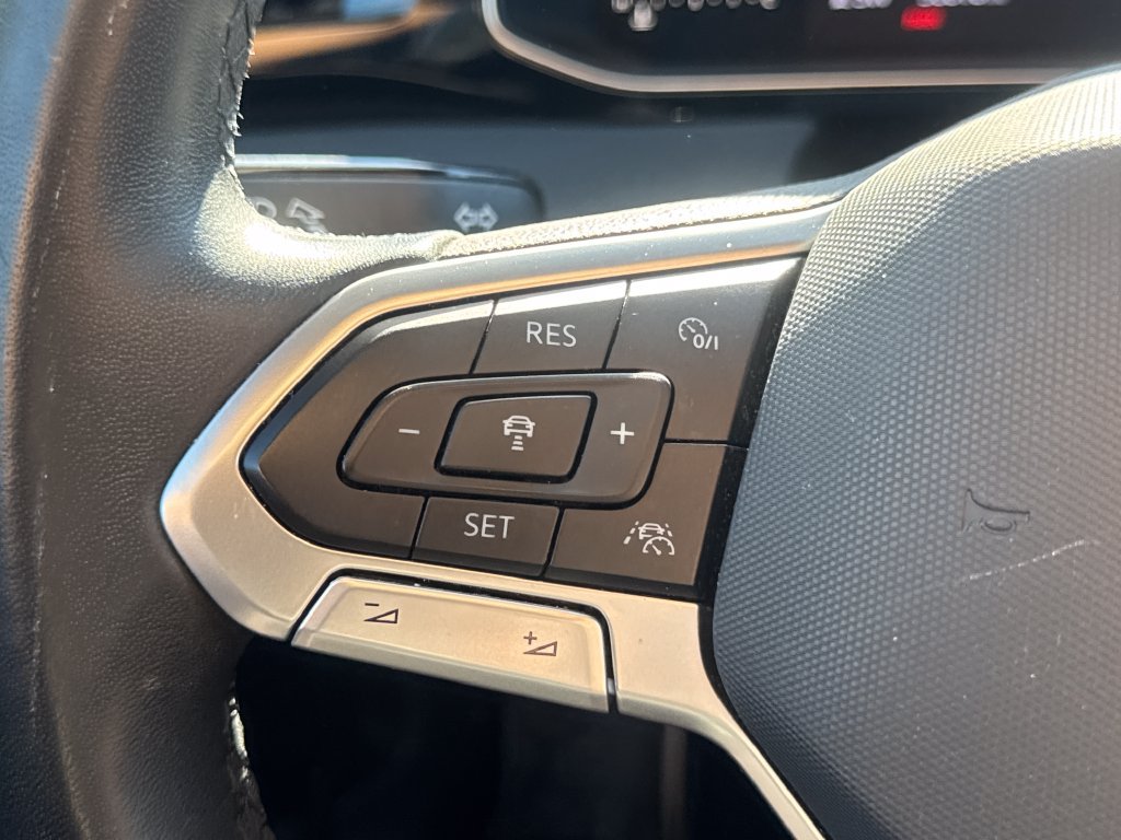 Used 2025 Volkswagen Jetta Sport FWD image 26