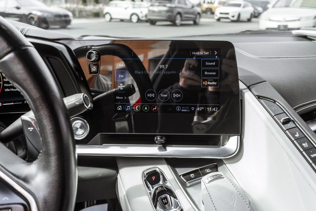 Used 2023 Chevrolet Corvette Stingray Preferred Cpe w/ Z51 Performance Package image 19