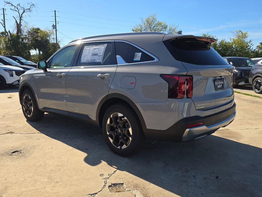 Certified 2026 Kia Sorento S FWD image 6