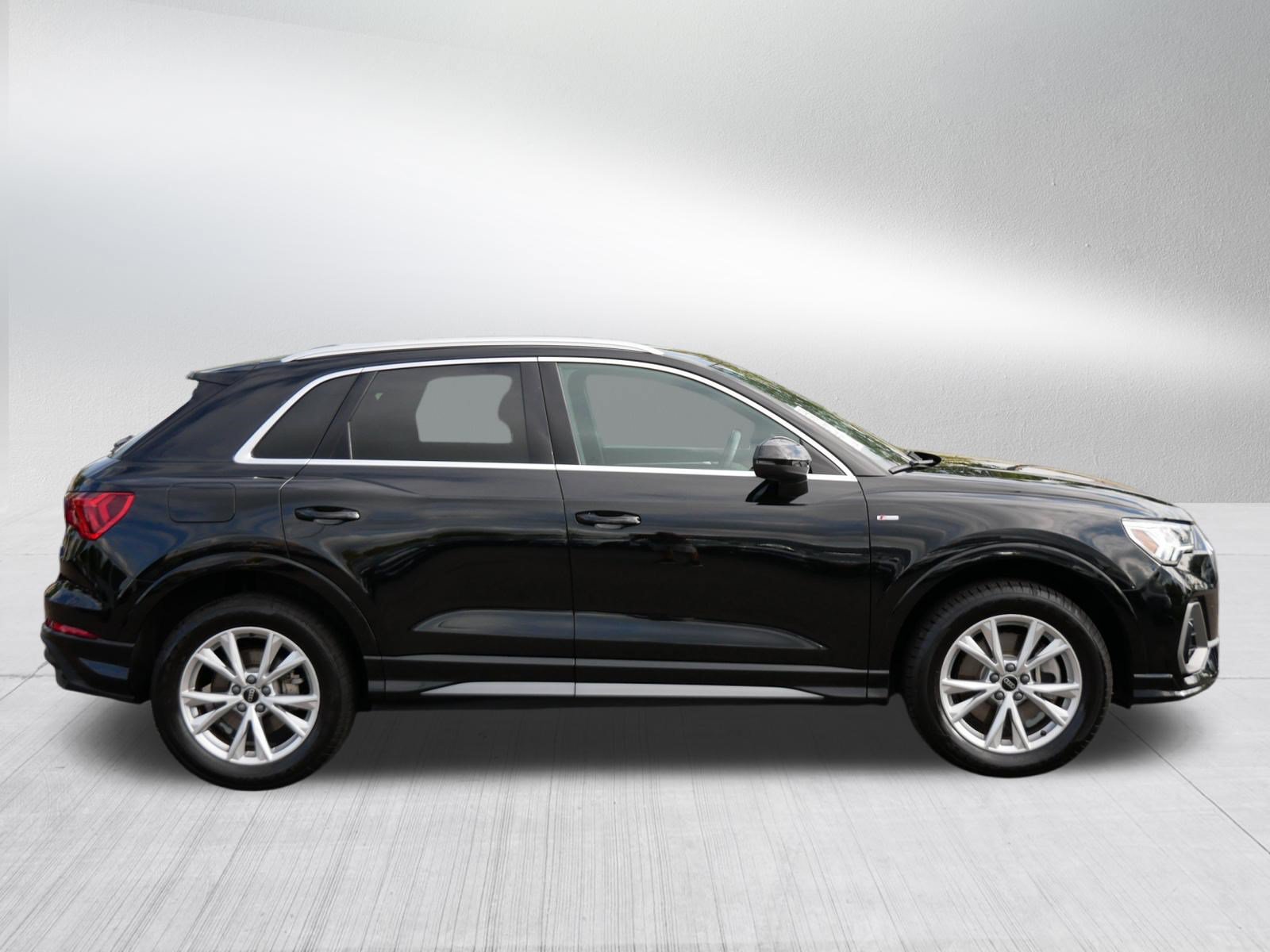 Used 2023 Audi Q3 2.0T Premium Plus w/ Premium Plus Package AWD/4WD image 8