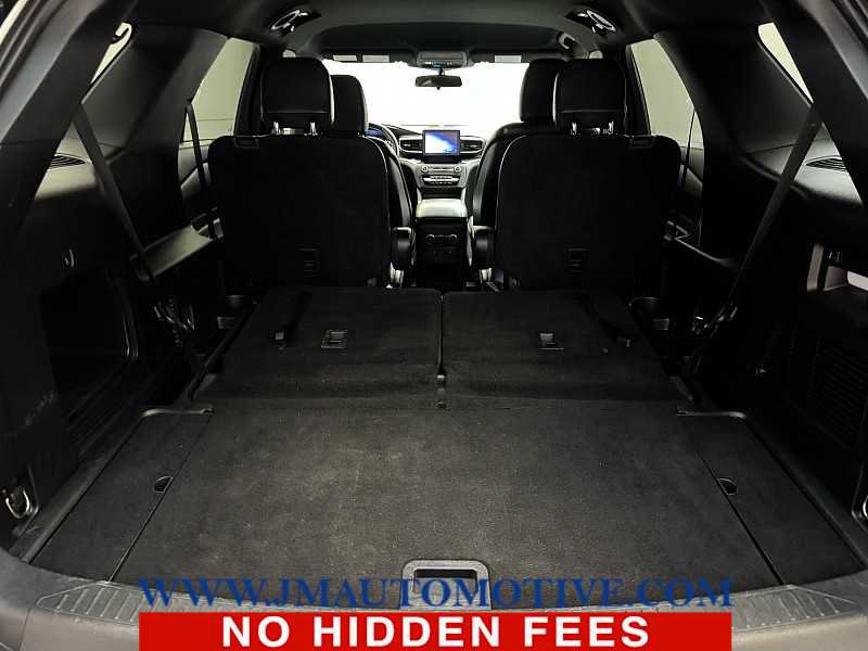 Used 2020 Ford Explorer XLT w/ Equipment Group 202A AWD/4WD image 18