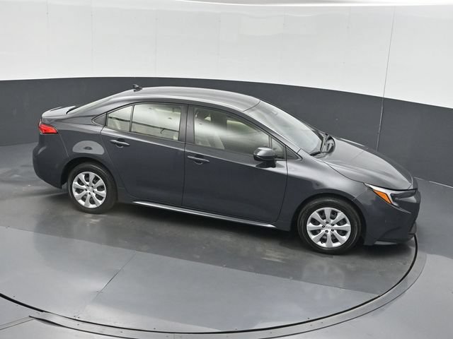 Used 2025 Toyota Corolla LE FWD image 41