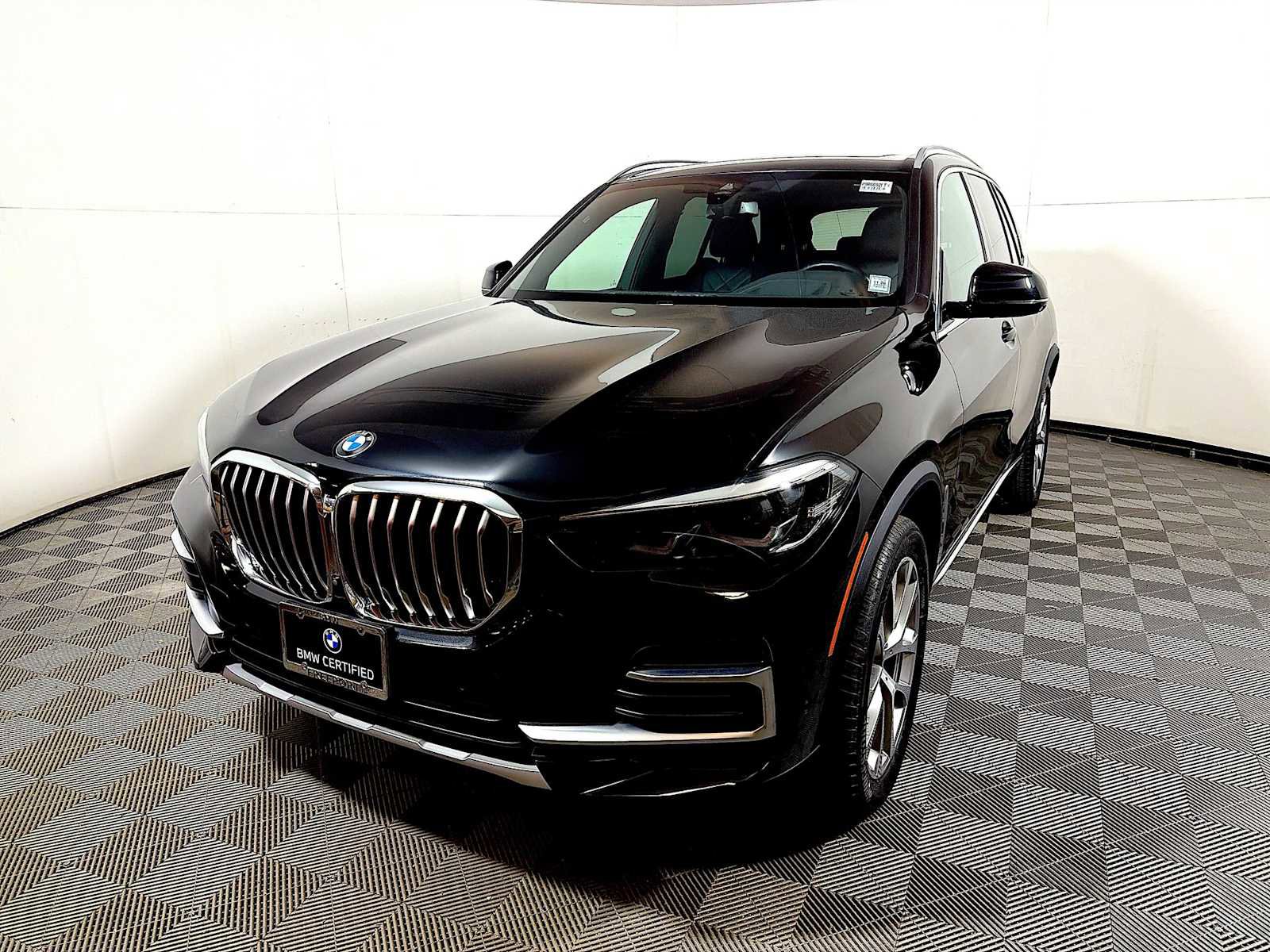Certified 2023 BMW X5 xDrive40i w/ Premium Package image 3