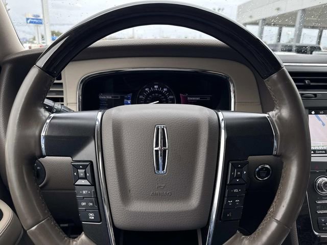 Used 2017 Lincoln Navigator L Select image 27