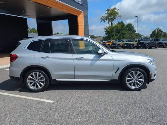 Used 2018 BMW X3 xDrive30i w/ Premium Package AWD/4WD image 3