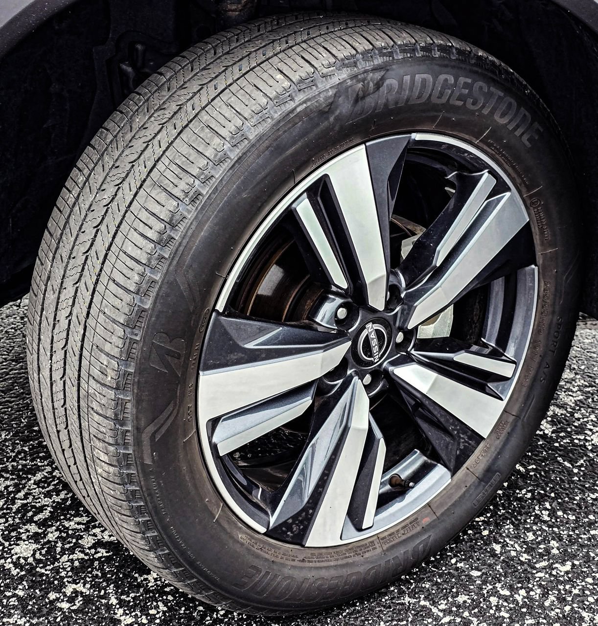 Used 2023 Nissan Rogue SL w/ SL Premium Package FWD image 8