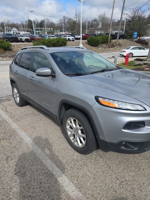 Used 2015 Jeep Cherokee Latitude w/ Cold Weather Group image 4
