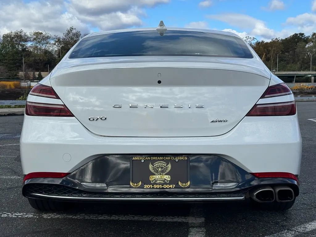 Used 2023 Genesis G70 2.0T image 5