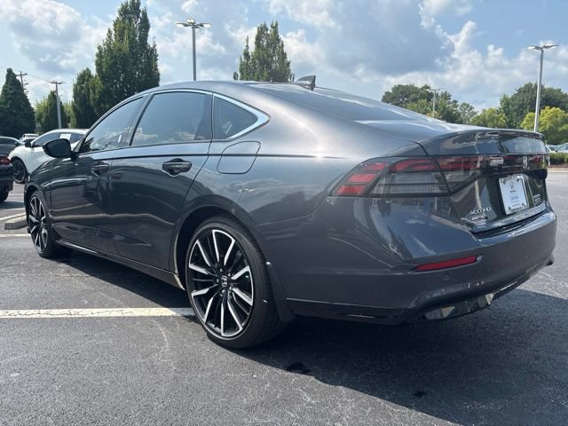 Used 2024 Honda Accord Touring image 10