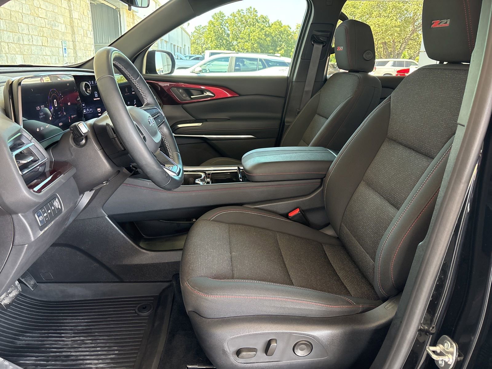 Certified 2024 Chevrolet Traverse Z71 image 11