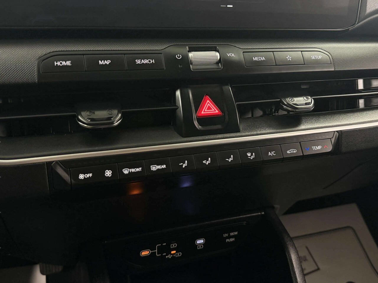 Used 2025 Kia K4 image 39