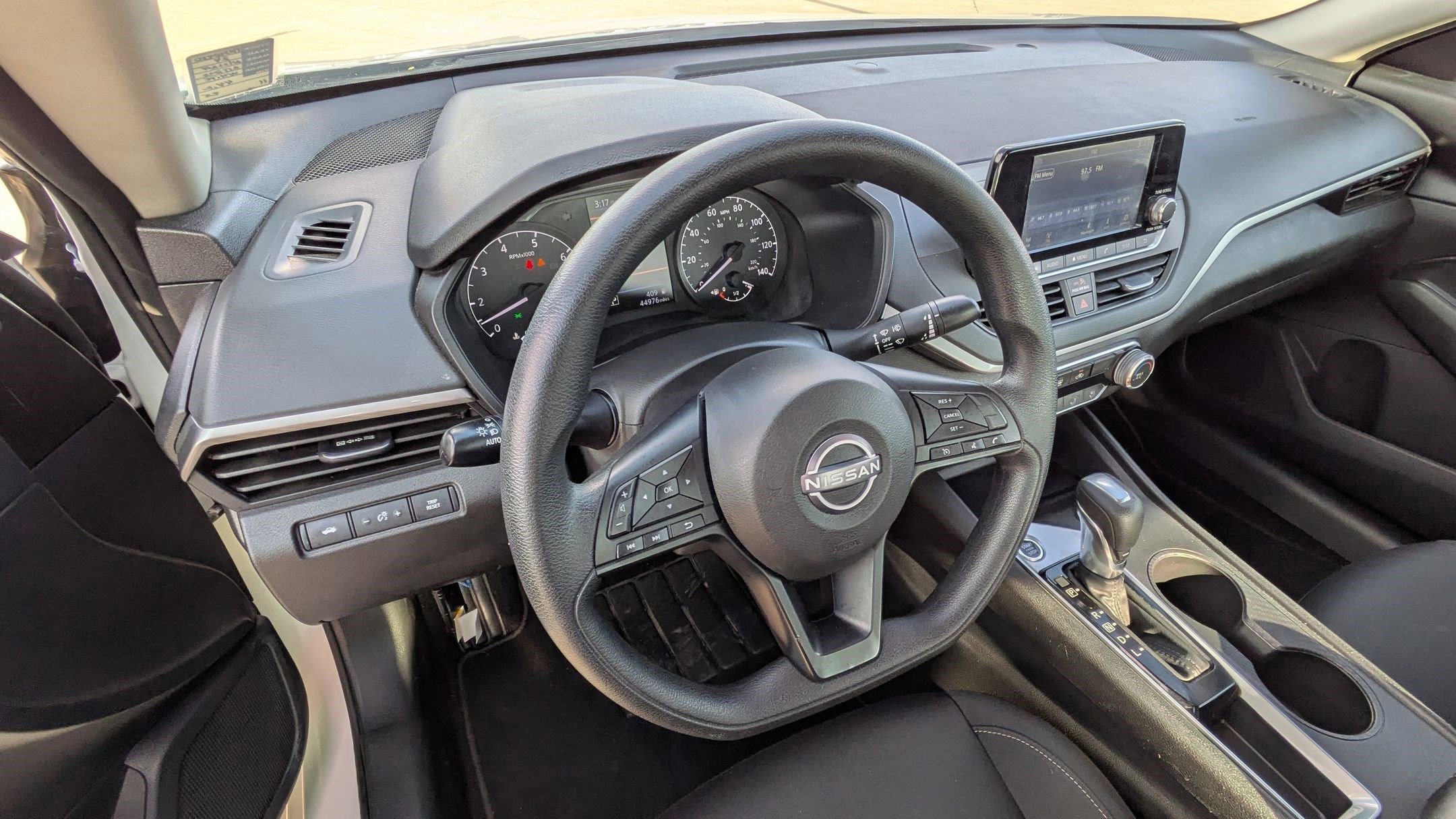 Used 2024 Nissan Altima 2.5 S image 13