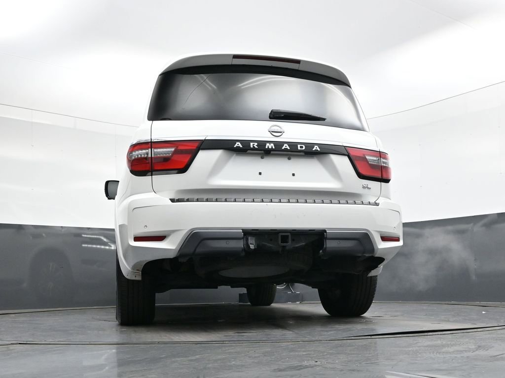 Used 2024 Nissan Armada SL w/ Captain's Chairs Package image 39