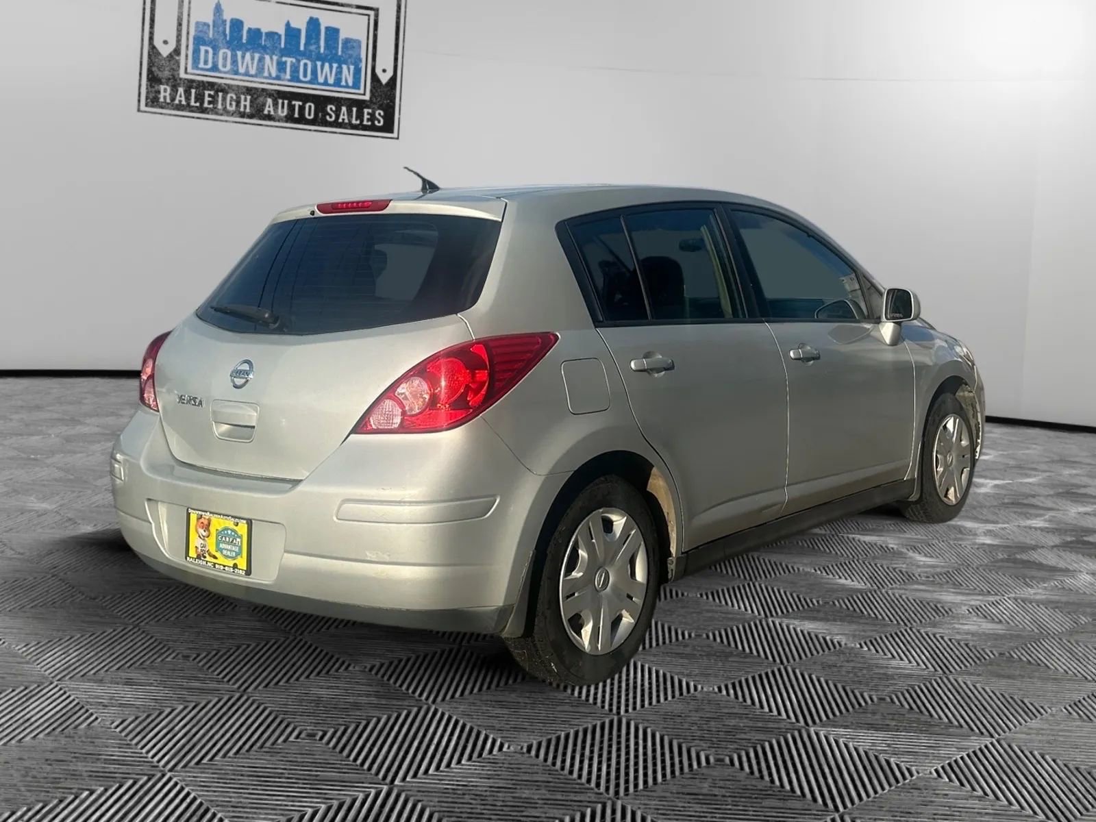 Used 2012 Nissan Versa 1.8 S w/ Plus Pkg image 6