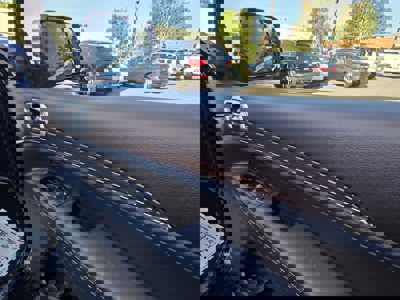 Used 2015 Jeep Grand Cherokee Overland image 20